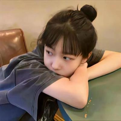 爱你像心跳难触摸